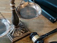 RECLAMA EL COMPLEMENTO POR LA BRECHA DE GÉNERO